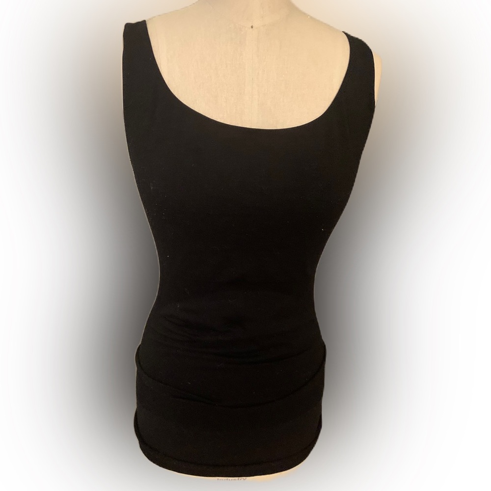 Blanqi black maternity support tank. Medium